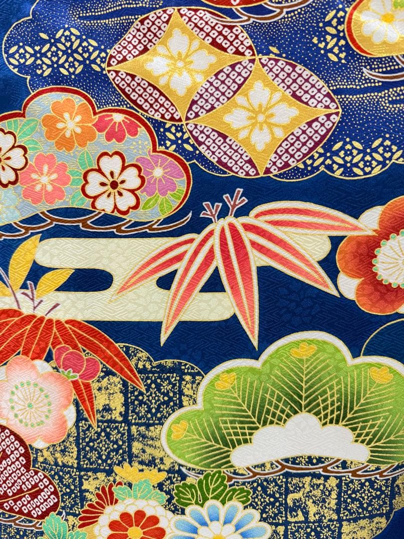 【値引最終価格】吉澤織物 [吾妻徳穂の世界]振袖 新品同様 定価70万 青古典柄