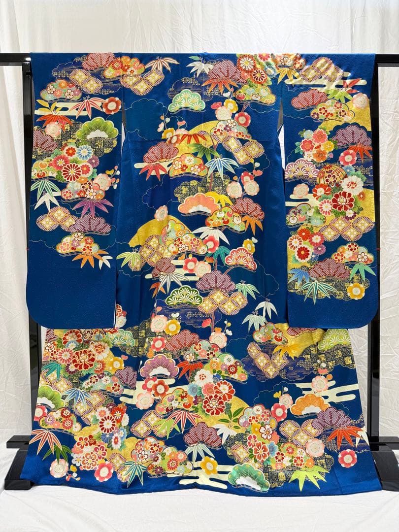 【値引最終価格】吉澤織物 [吾妻徳穂の世界]振袖 新品同様 定価70万 青古典柄