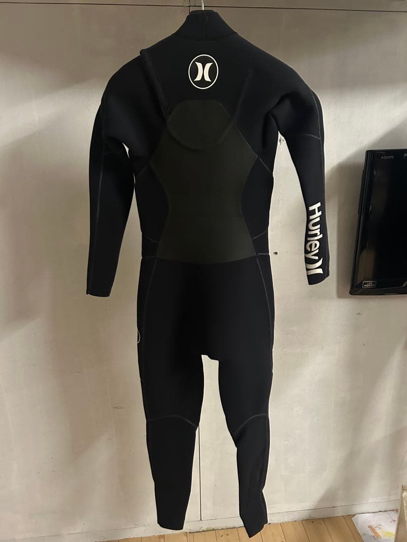 未使用新品　Hurleyハーレー 3mmレディースウエットスーツ