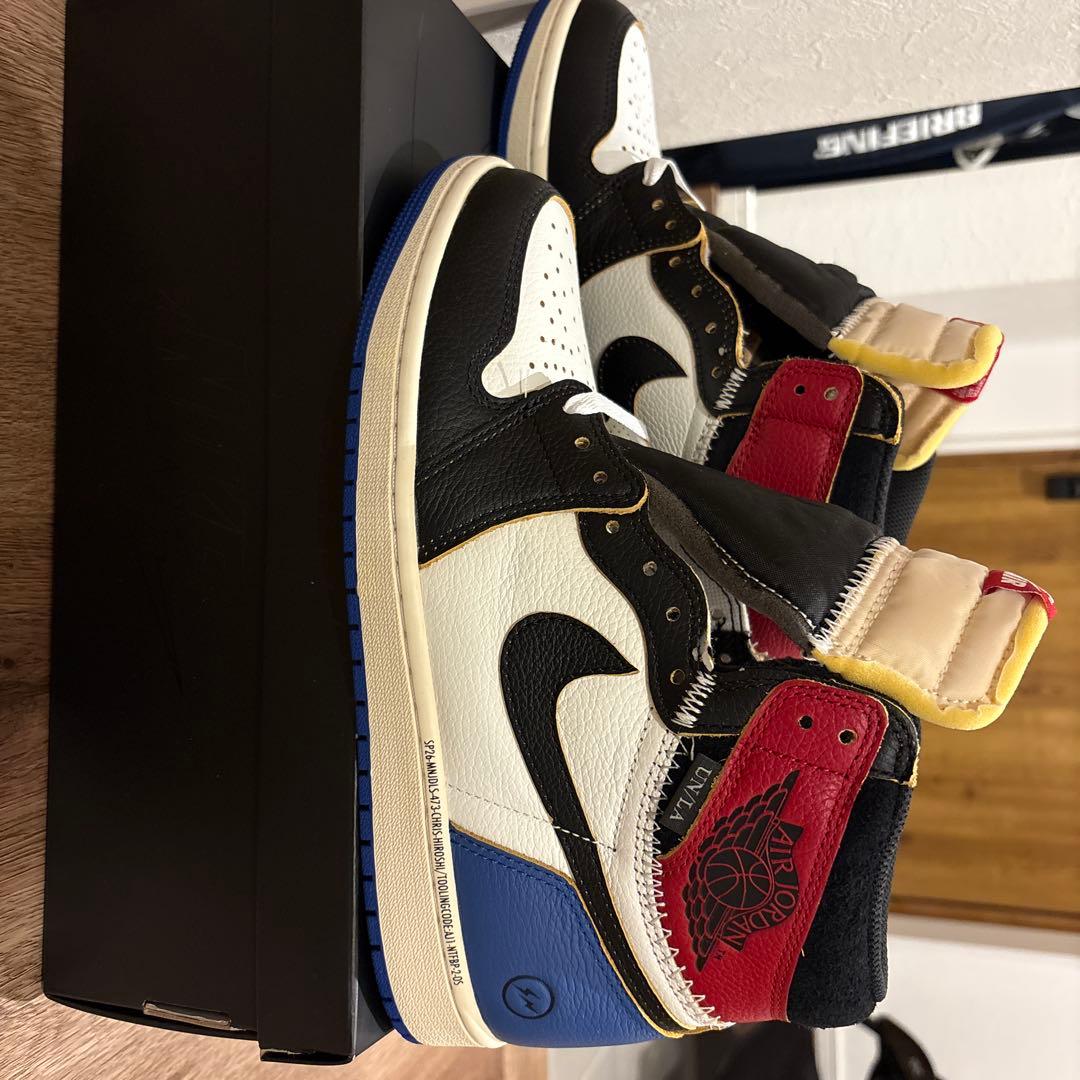 エアジョーダン 1 レトロ x ユニオン x フラグメントAJ1