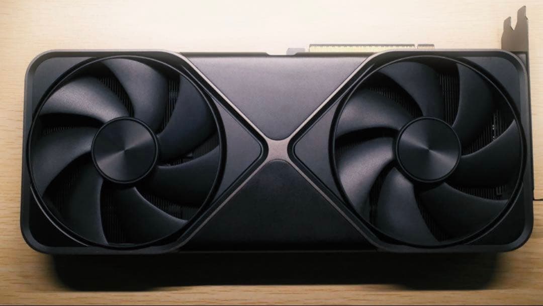 【新古品】Nvidia RTX5090 Founders Edition箱付き