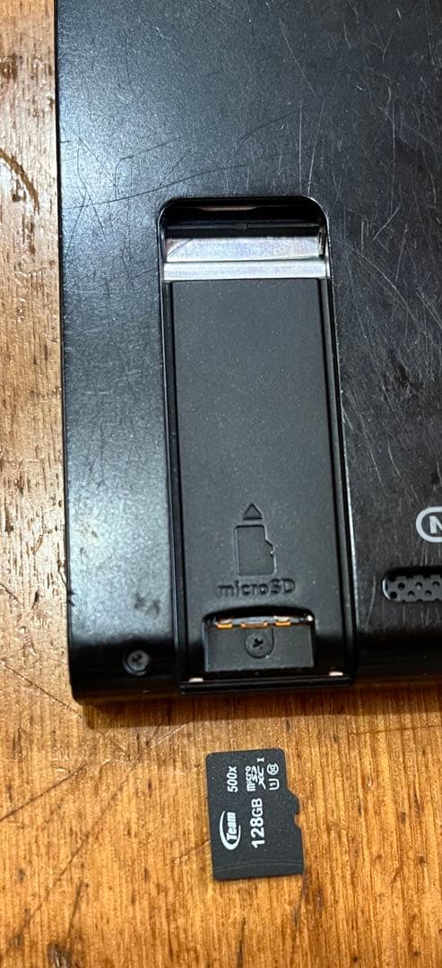 Nintendo Switch 本体のみ　ジョイコンなし　SD128GB付き