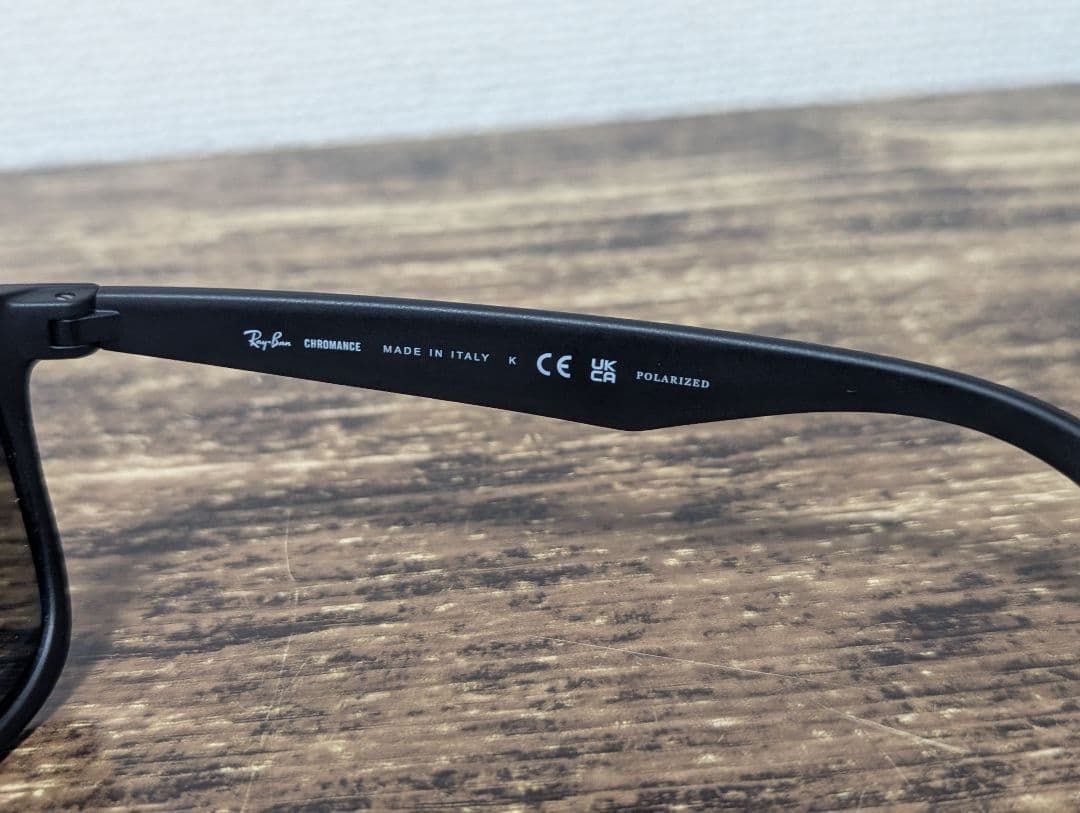 Ray-Ban 偏光サングラス RB4264