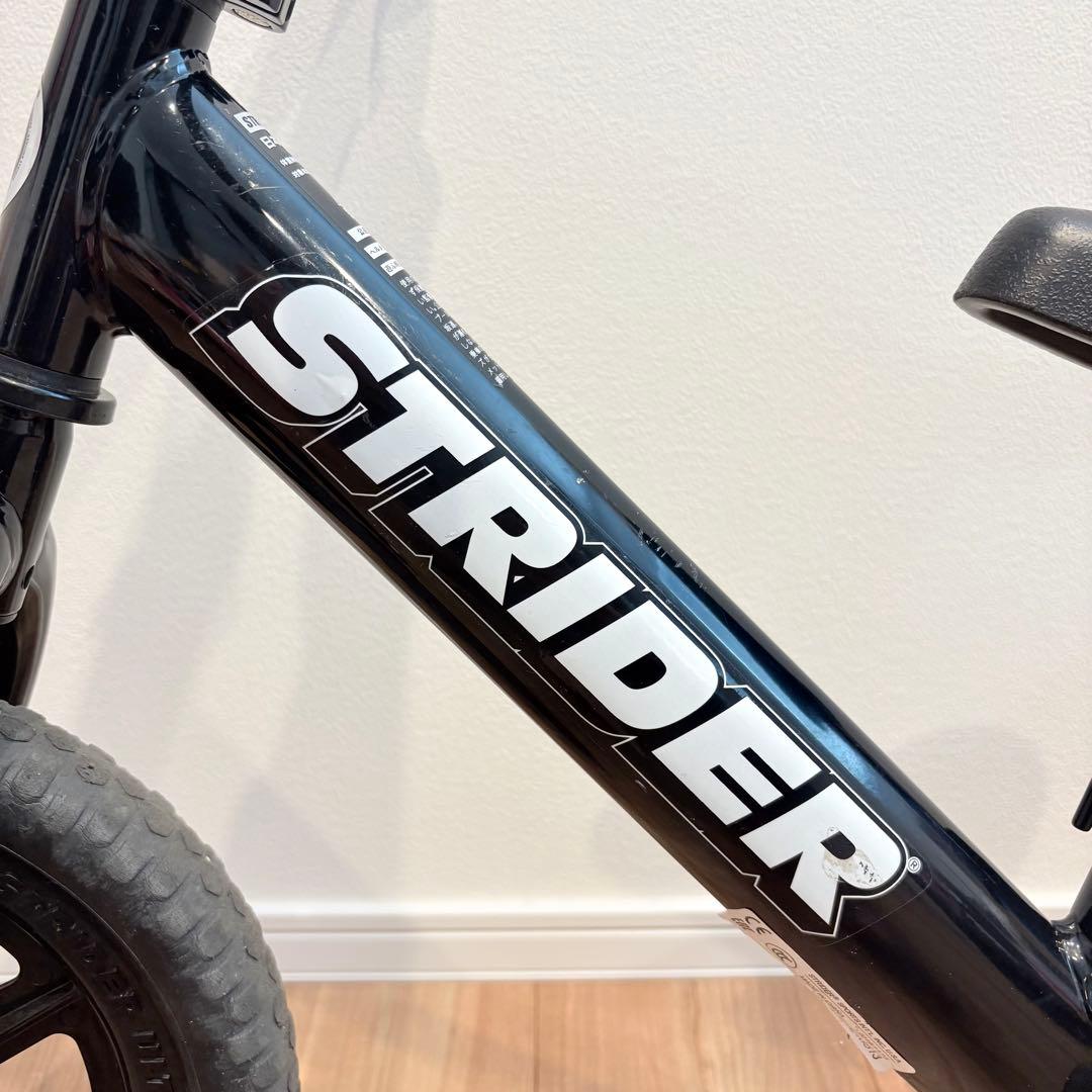 STRIDER！ストライダー12インチブラック黒バランスバイクスポーツモデル