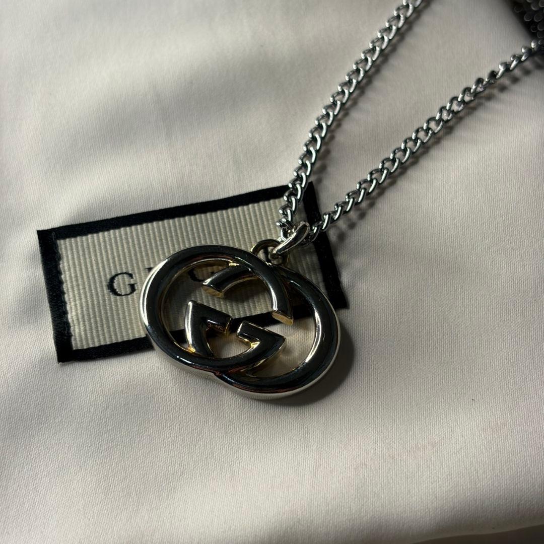 GUCCI グッチ インターロッキング チャーム&ネックレス