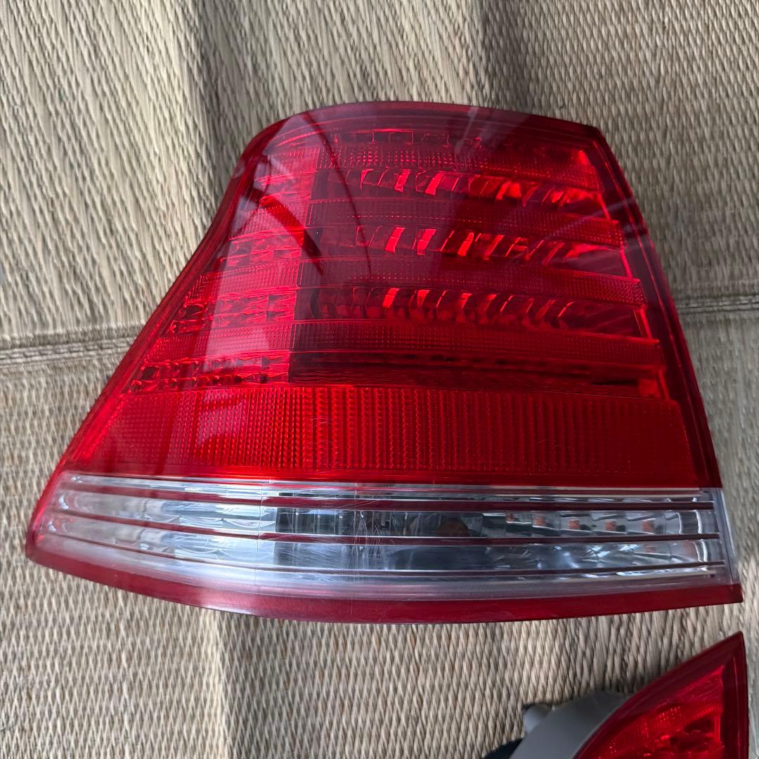 18クラウン GRS182 純正 テールランプセット