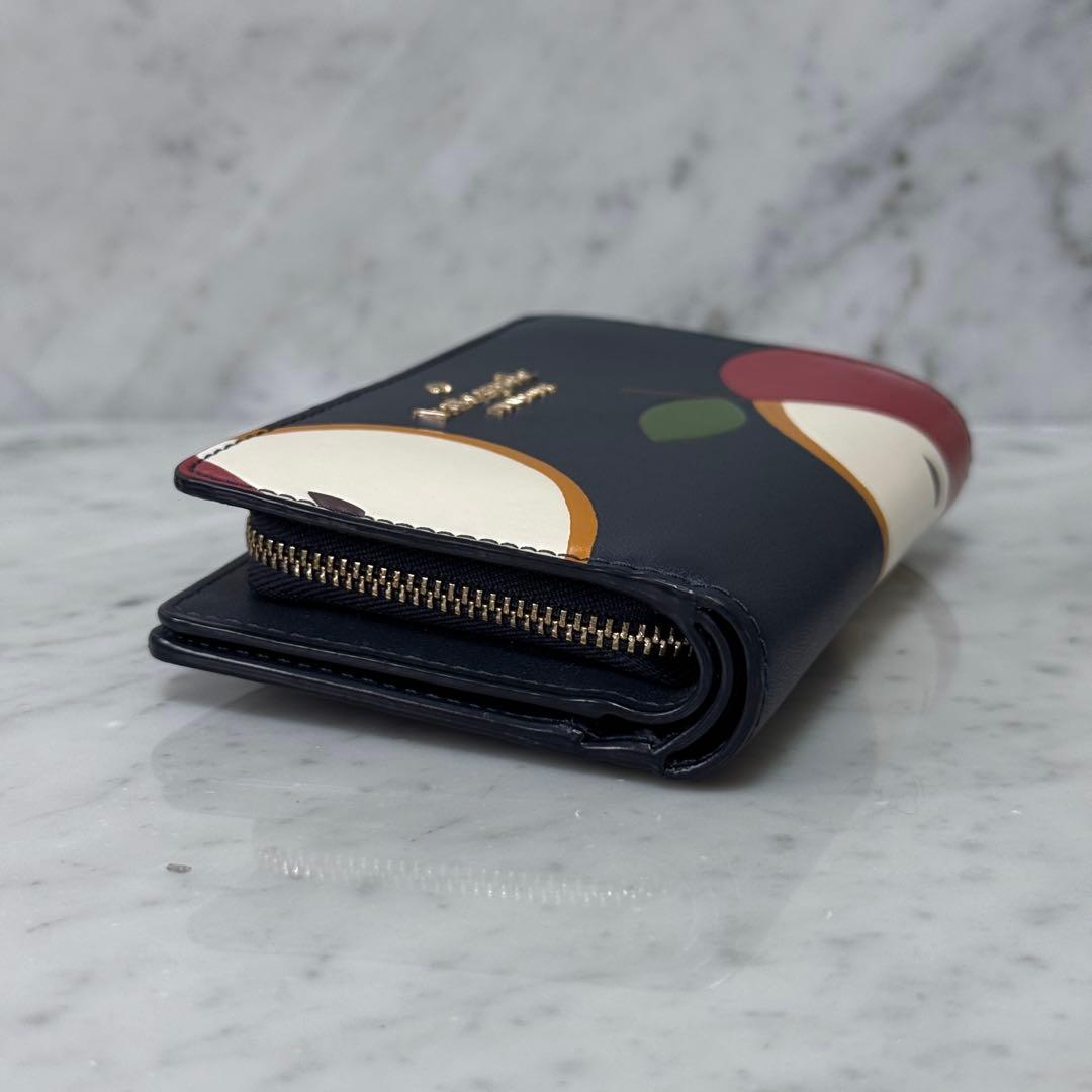 美品 kate spade ケイトスペード 二つ折り財布 本革 リンゴ 林檎