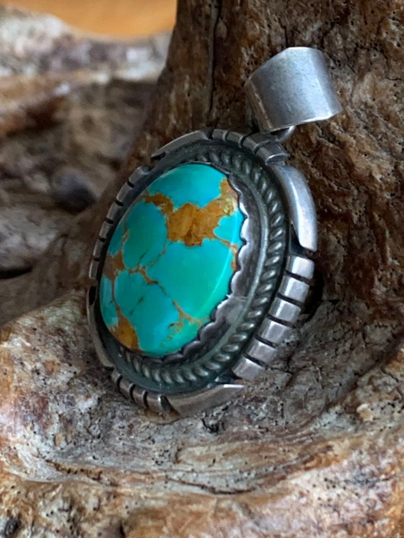 NAVAJO ナバホ族 Jon McCray ロイストンターコイズ ペンダント