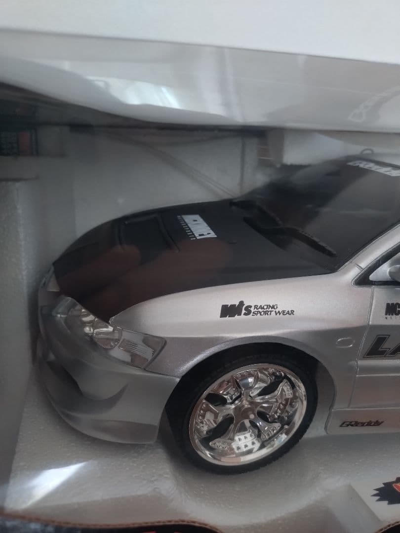 ランサーエボリューション８ ラジコン スケール1:10　新品未開封