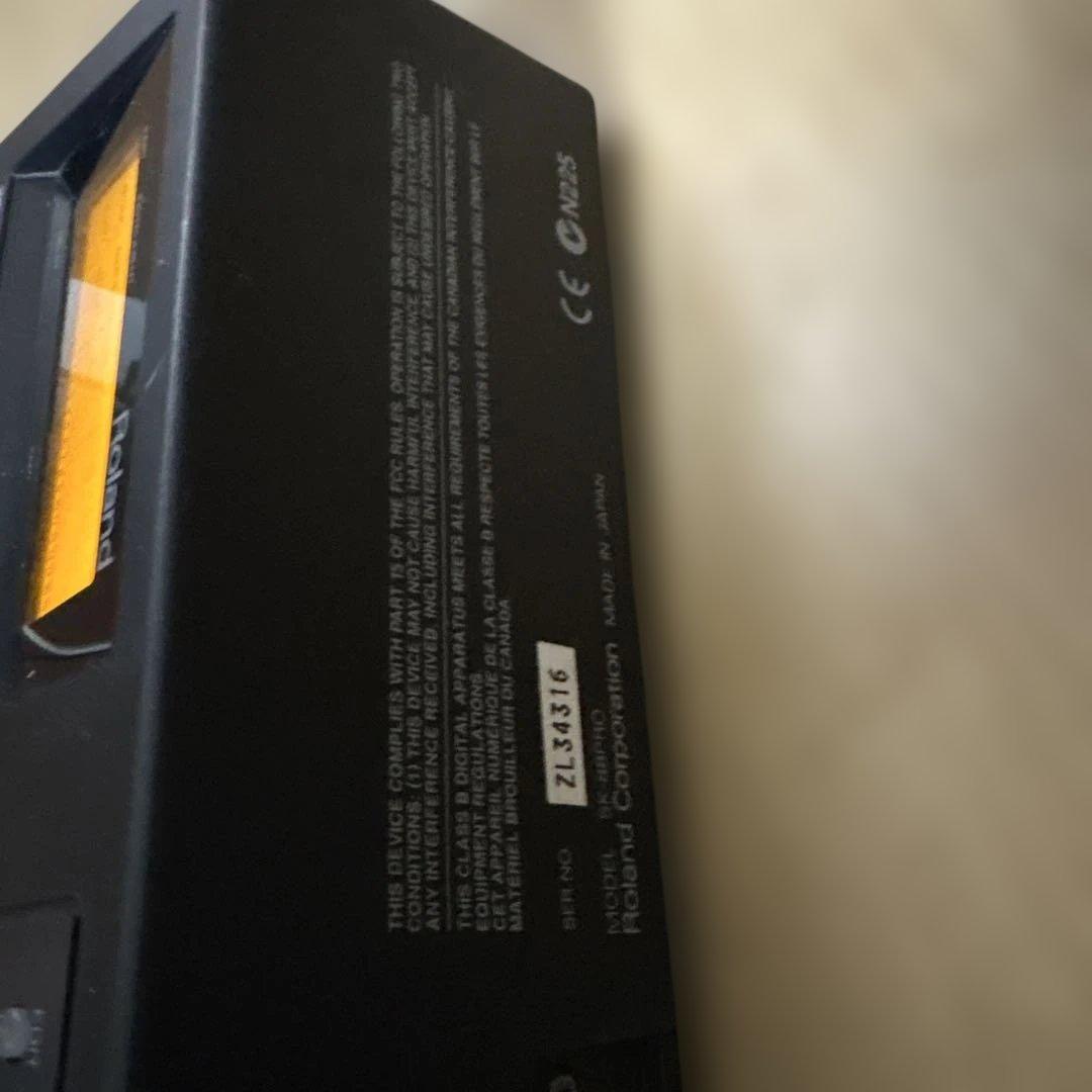 Roland SK-88 Pro 88鍵盤シンセサイザー