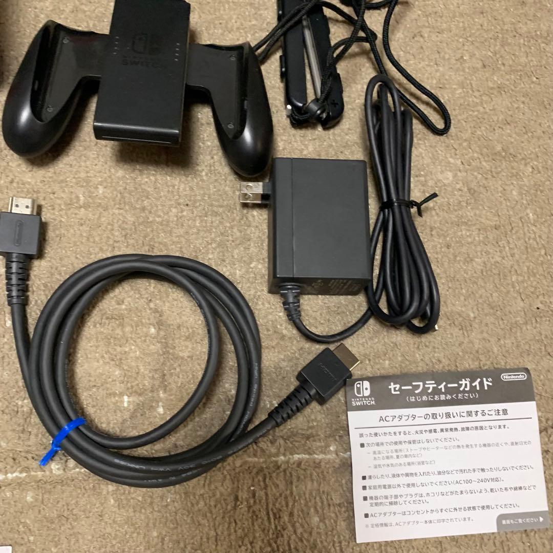 Nintendo Switch 本体 ブラック　グレー　ジョイコンJoy-Con