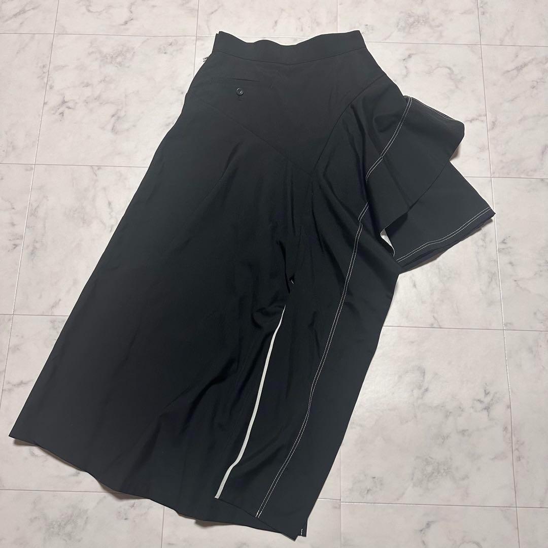 未使用タグ付✨ウジョー アシンメトリーヘムスカート ステッチ フリル 黒