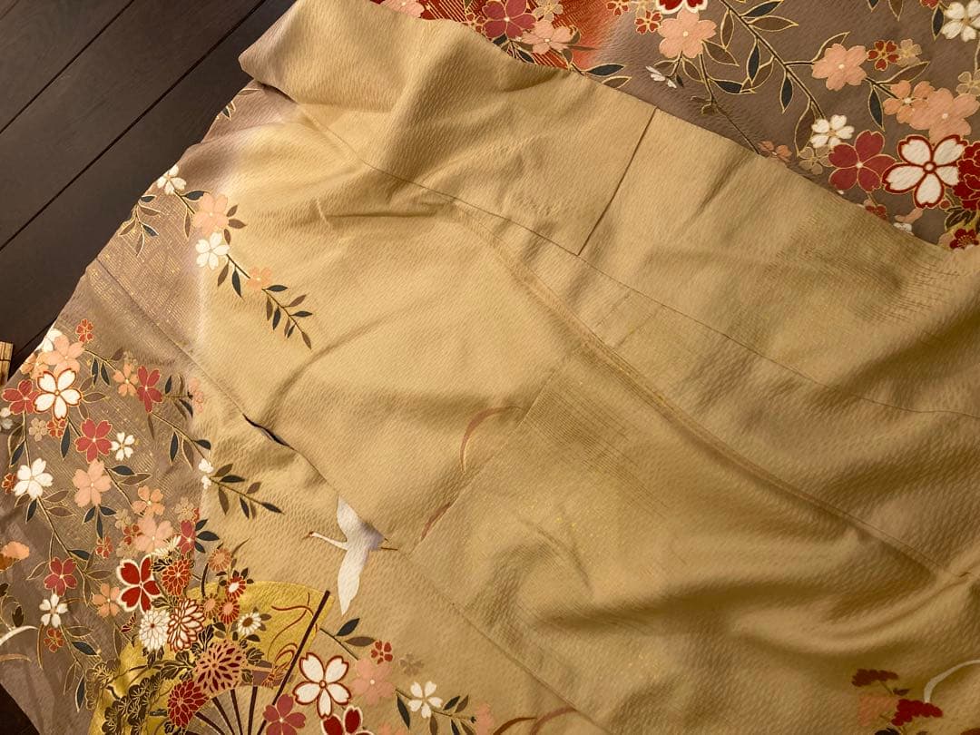 高島屋　振袖 花柄 鶴模様 ベージュ 茶色