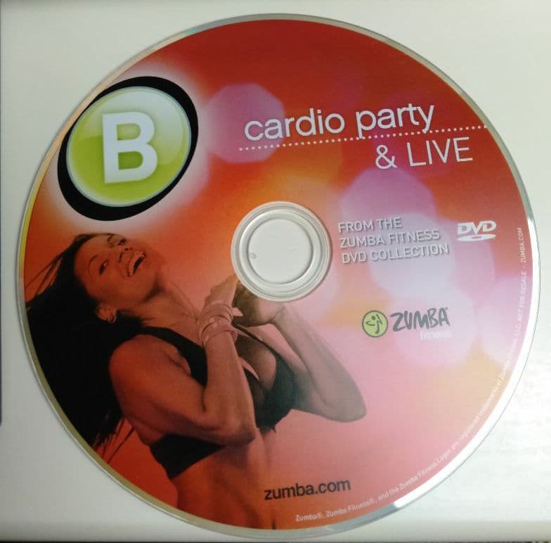 ZUMBA ズンバ DVD49枚 CD48枚 タオル 光る靴紐 ショップバッグ