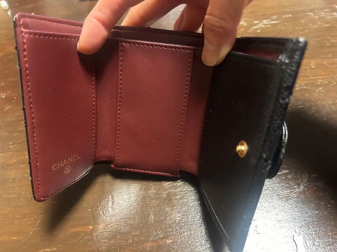 CHANEL ノベルティ三つ折り財布