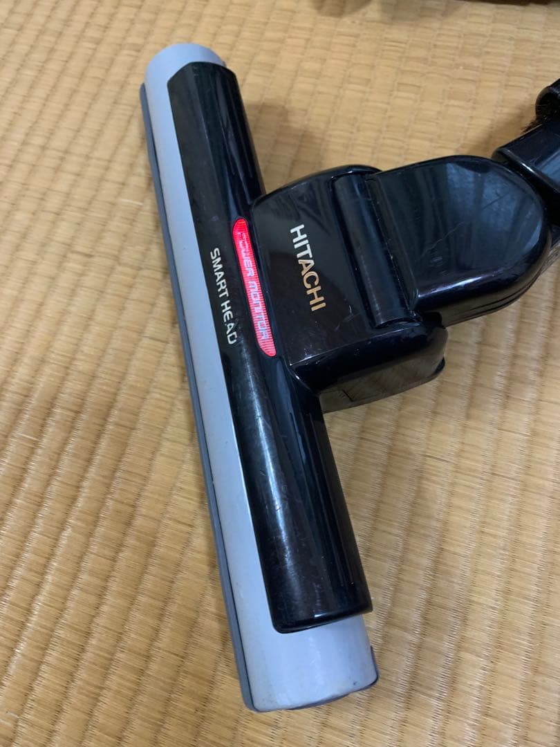 日立　サイクロン掃除機　CV-S300 シルバー