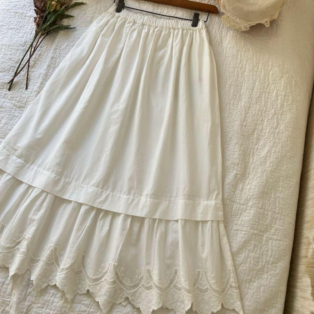 ユミ★新品★ｓｍ２★スカラップレース刺繍スカート＊着回し力抜群＊ペチにも