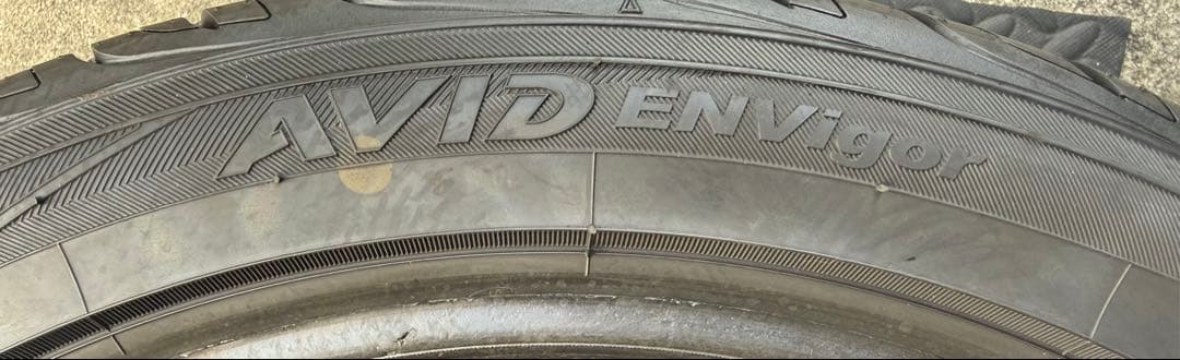 2025年製★溝7.5mm AVID ENVigor 215/45R18