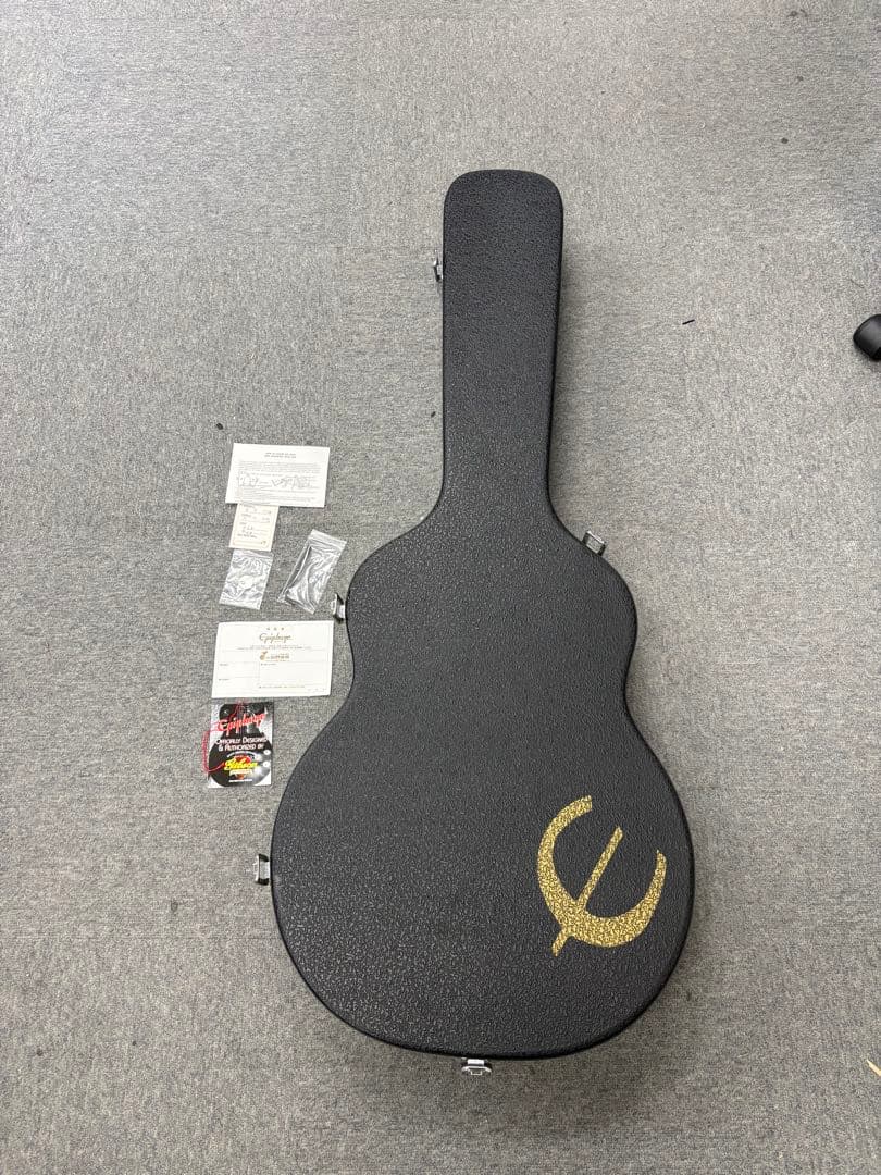 Epiphone DOT 335 エピフォンハードケース付き　セミアコ