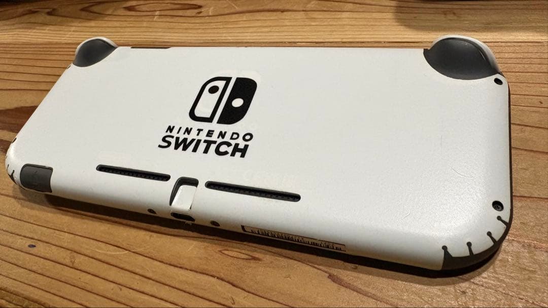 【Nintendo switch ライト 】電源ボタン難あり