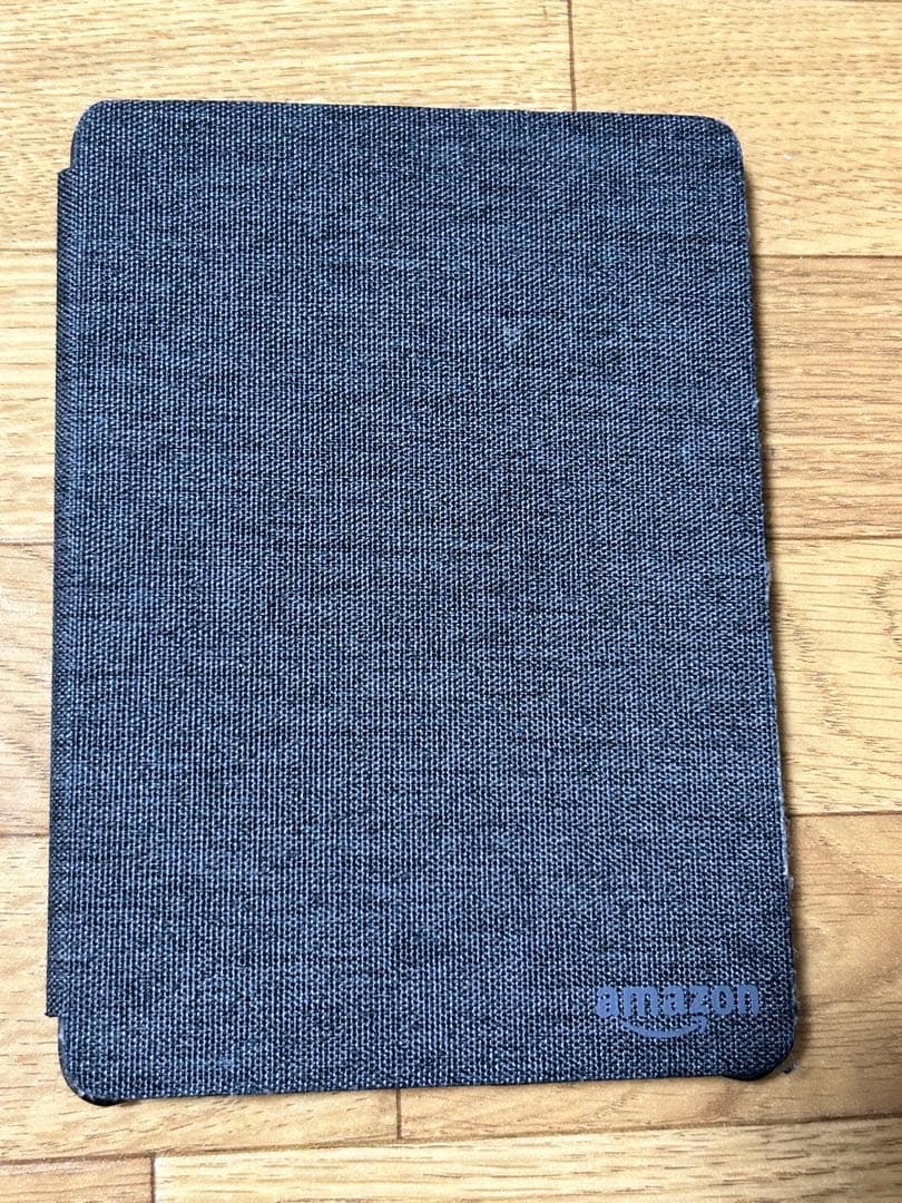 Kindle paperwhite10世代本体 + カバー　32GB