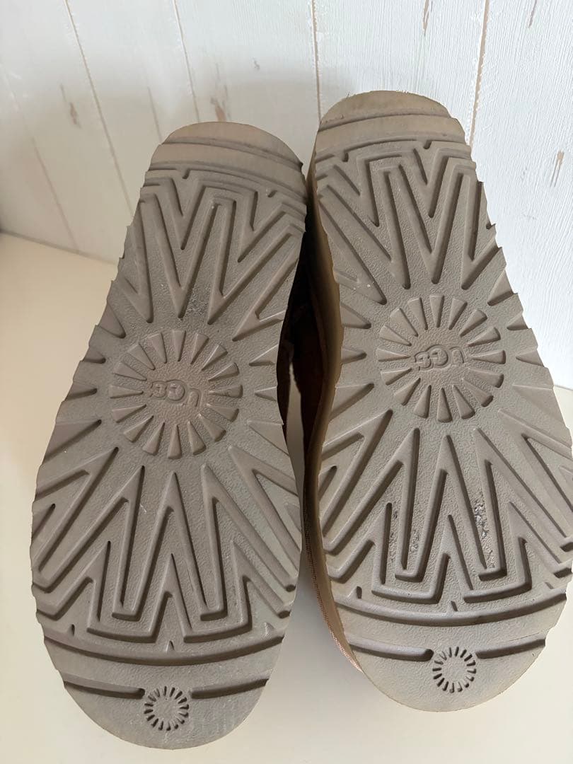 靴 UGG classic ultra mini platform