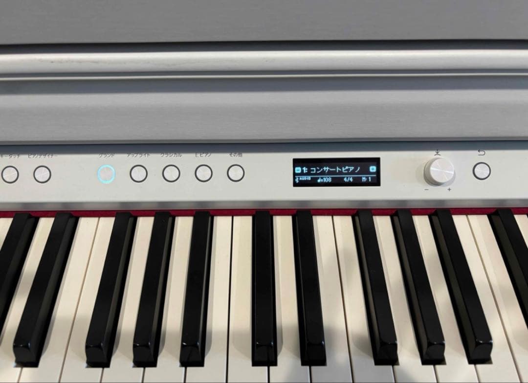 Roland hp704 ホワイト　電子ピアノ Roland hp 704