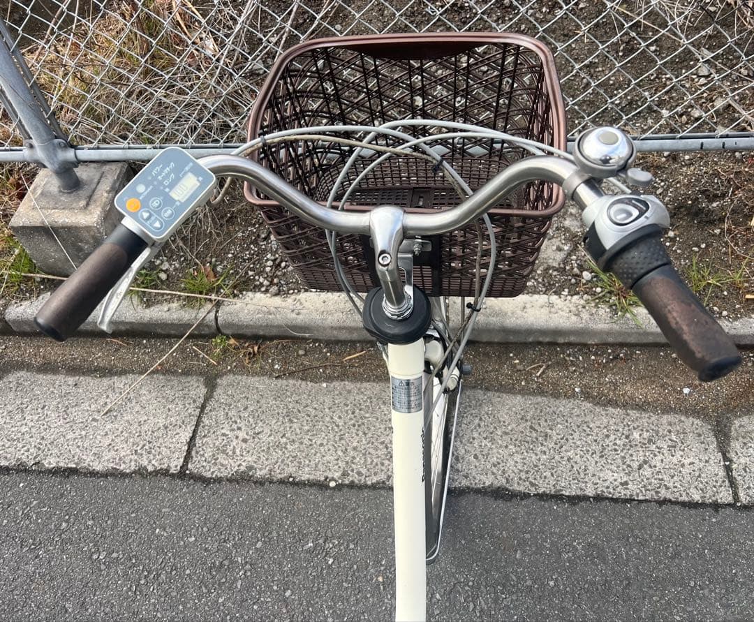 Panasonicエコナビ機能付き電動アシスト自転車きれいなホワイト26インチ