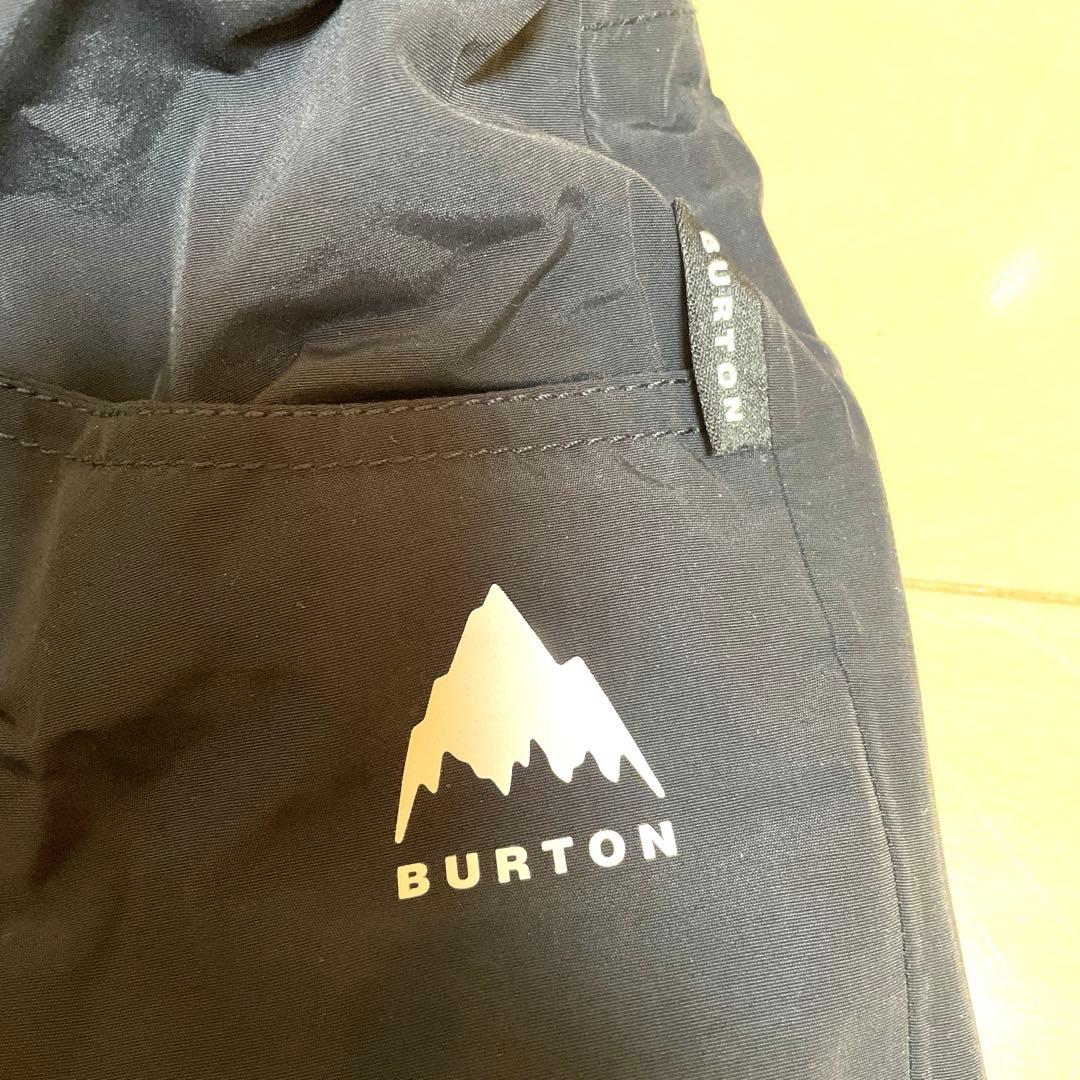 BURTONボーイズ　スノボウェア上下セット 身長160cm
