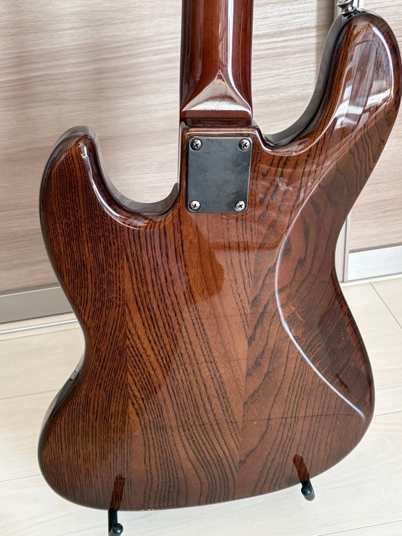 Fender ジャズベース JB62-WAL