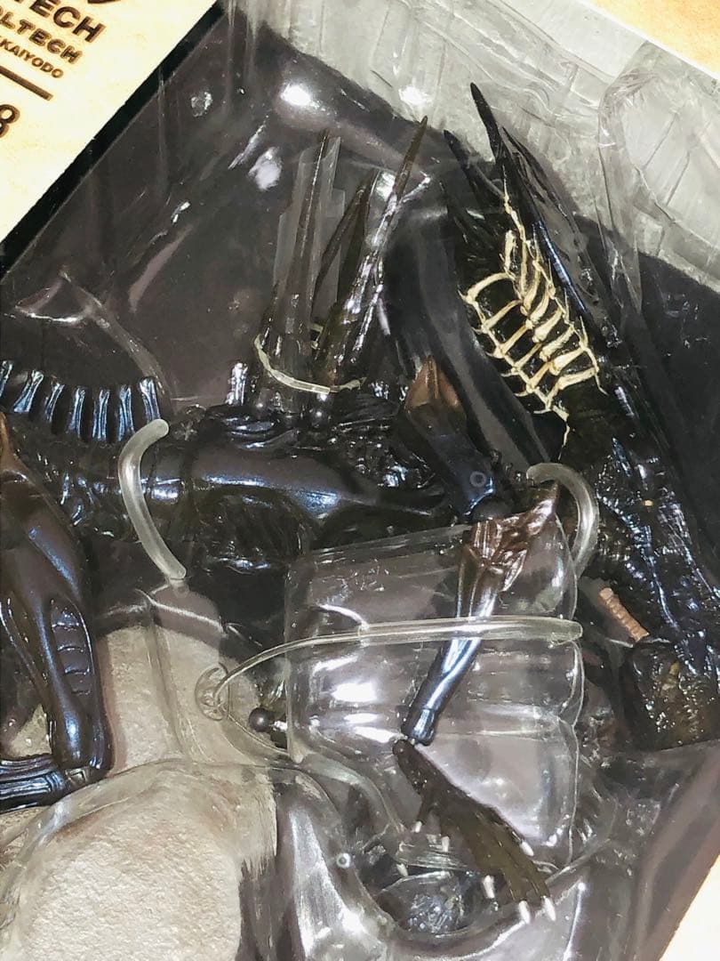 新品　特撮リボルテック　No.018 エイリアン　クイーン　海洋堂　未使用