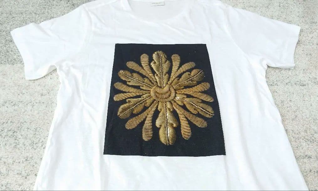 DRIES VAN NOTEN　ドリスヴァンノッテン 花柄 Tシャツ