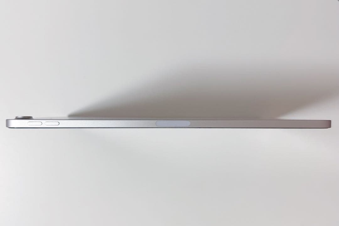 Apple iPad Air 第4世代 64GB Wi-Fiモデル　シルバー