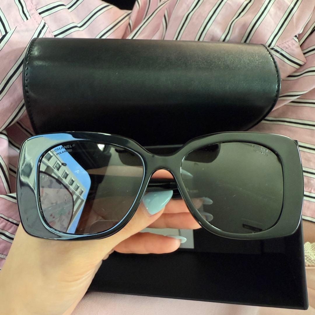 CHANEL ブラック スクエア サングラス