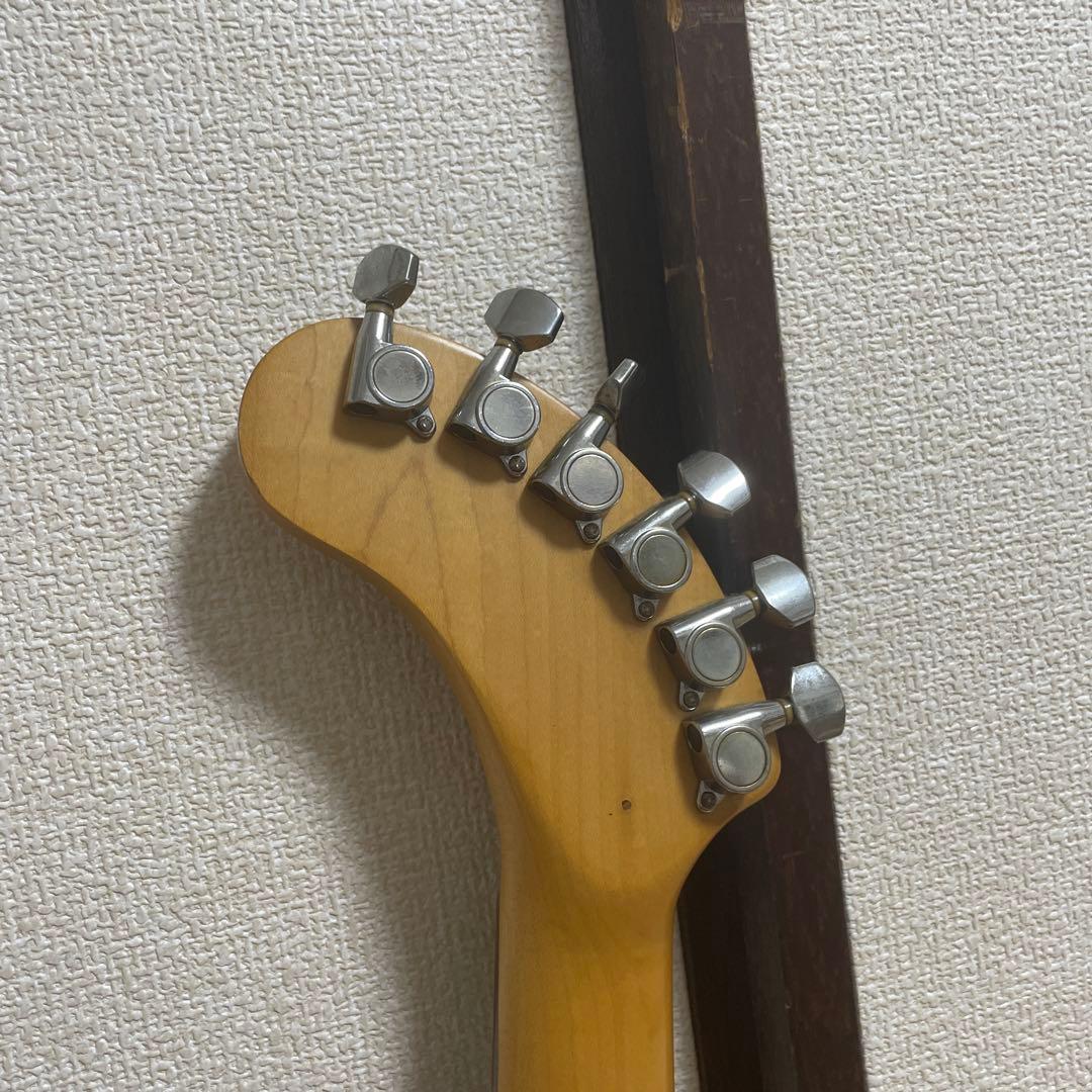 フェルナンデスZO-3ピンク エレキギター 内蔵スピーカー