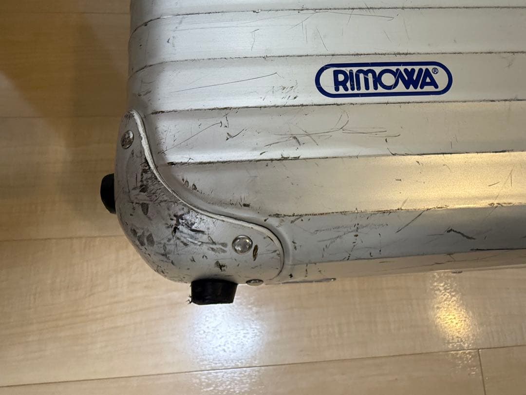 RIMOWA 中型スーツケース