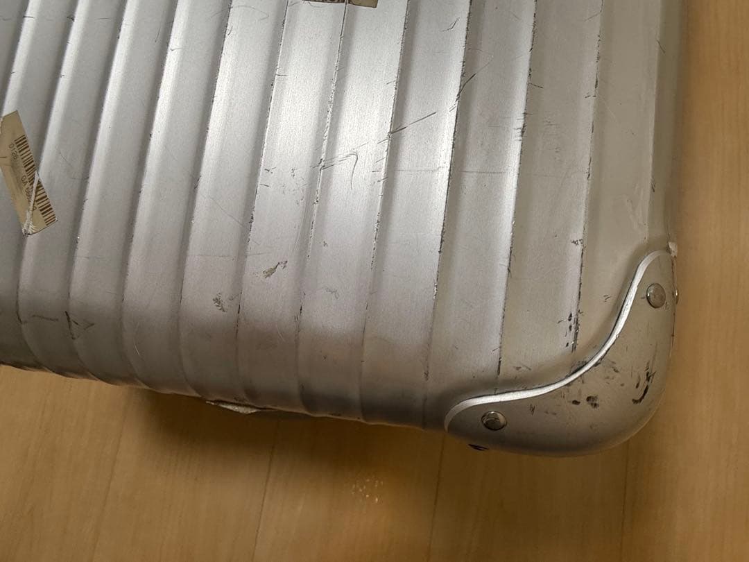 RIMOWA 中型スーツケース