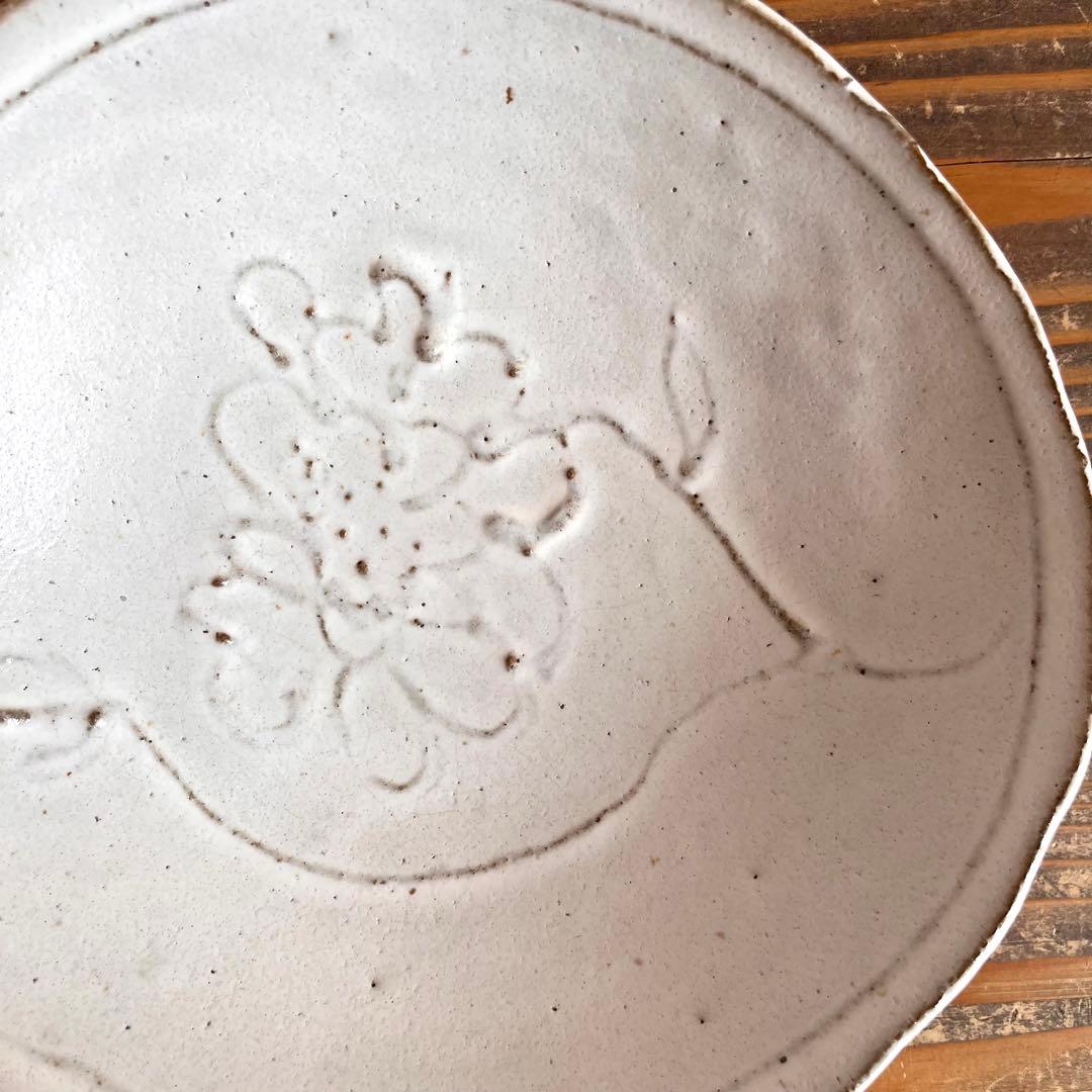 岡崎裕子　鉢　草花　サラダボウル　皿　陶器　作家