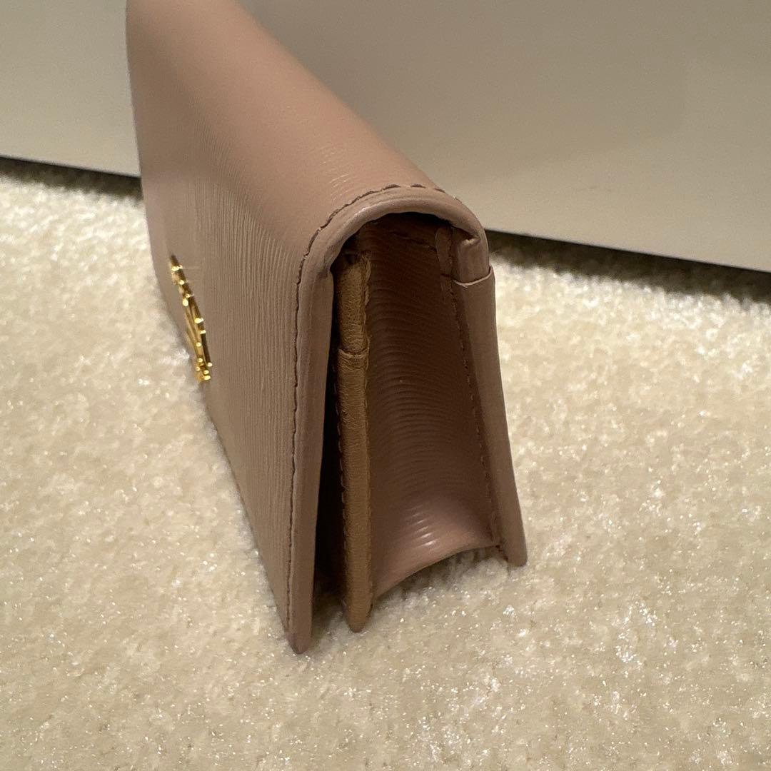 PRADA プラダ　名刺入れ　カードケース　レディース