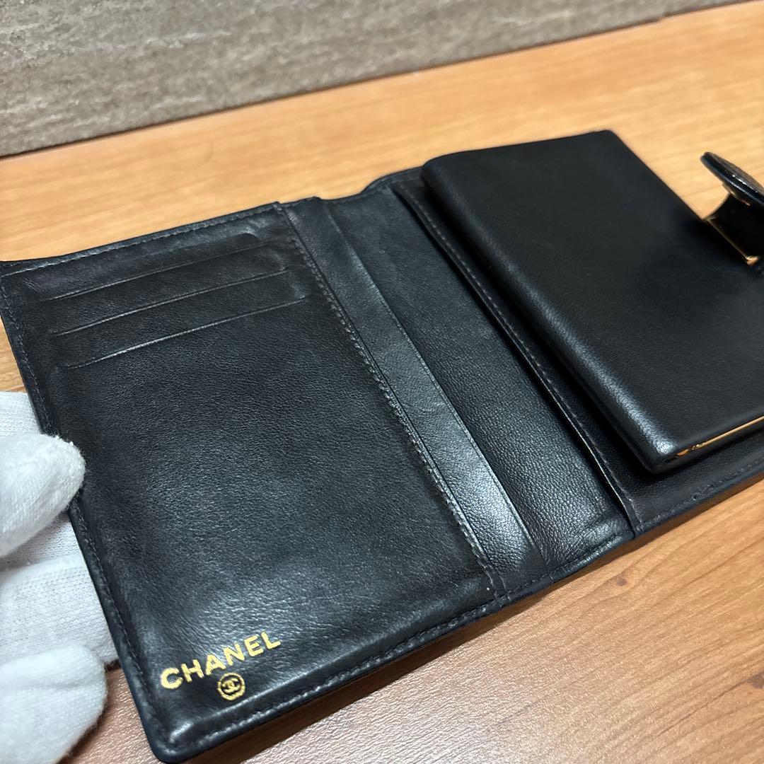 CHANEL シャネル ヴィンテージ　ココマーク　キャビアスキン　二つ折り財布