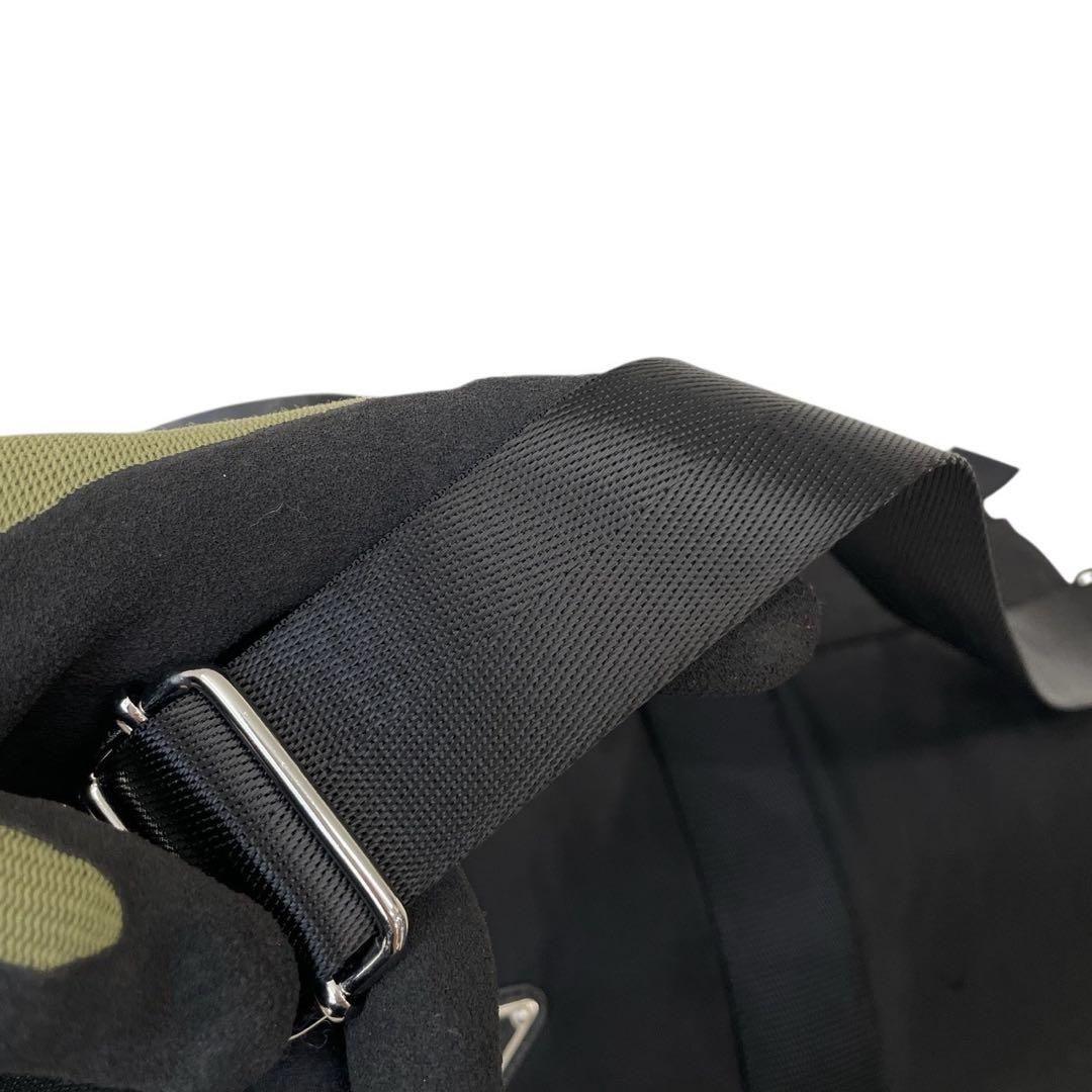 【極美品】プラダ　三角ロゴ　ナイロン　ボストンバッグ　2way　黒　4885