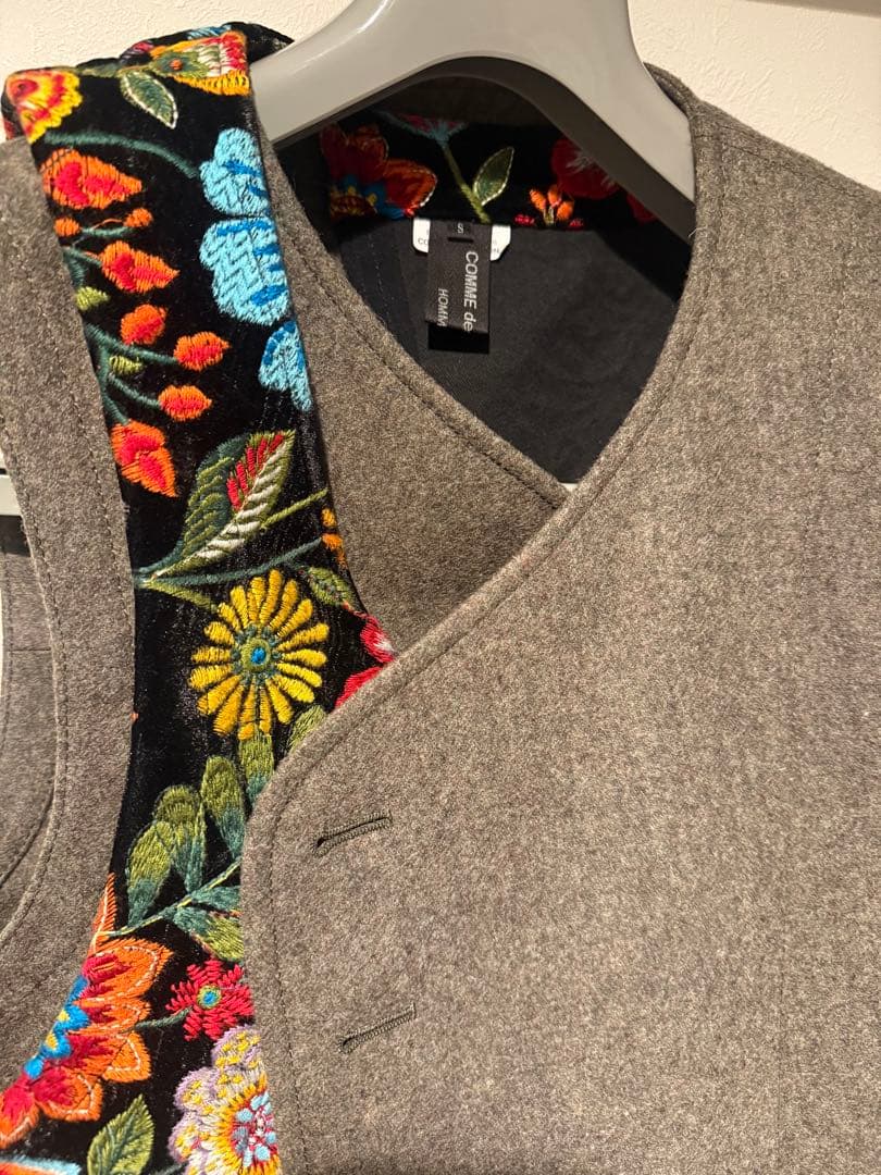 ハ*ラ様 commedesgarcons homme plus 25aw ベスト