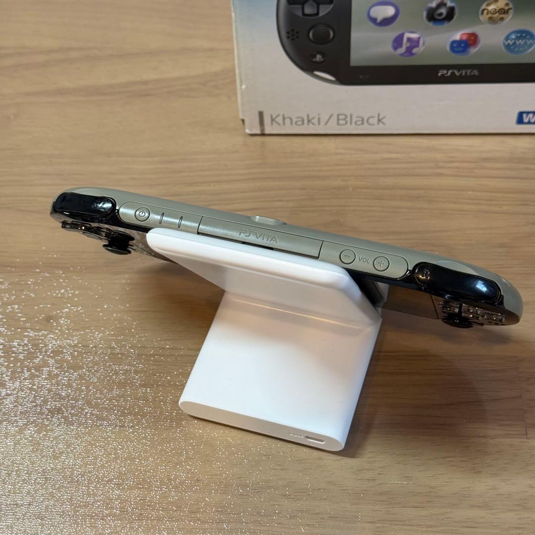 7-101 PSVITA PCH-2000 カーキ/ブラック 箱付き