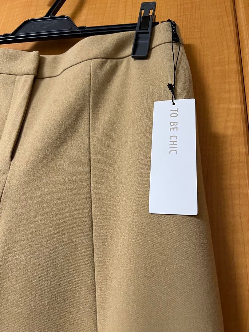 こゆきん【新品】トゥービーシック ストレッチクロップドパンツ 【L】46