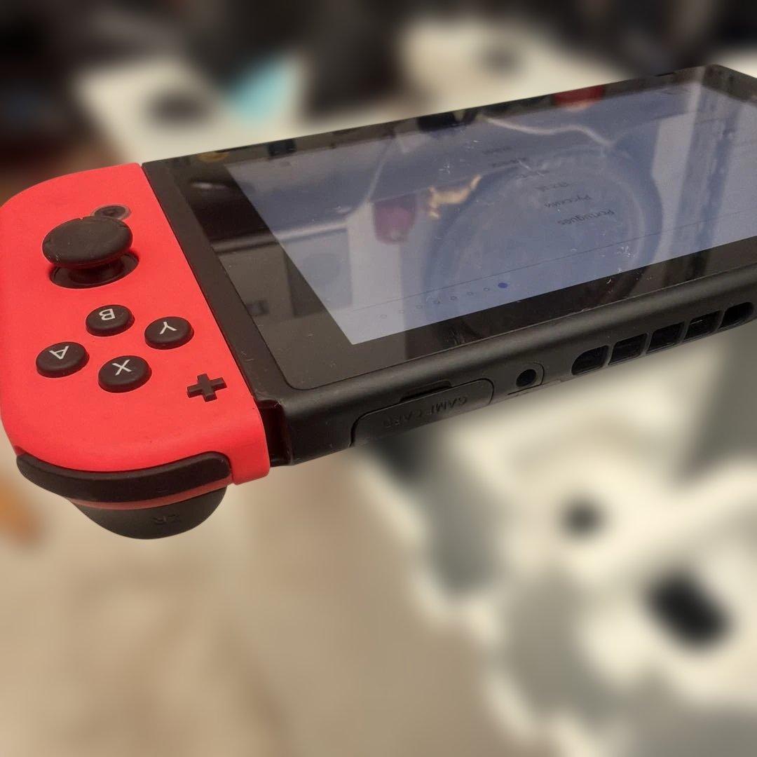 Nintendo Switch 本体 白/赤　Joy-Con