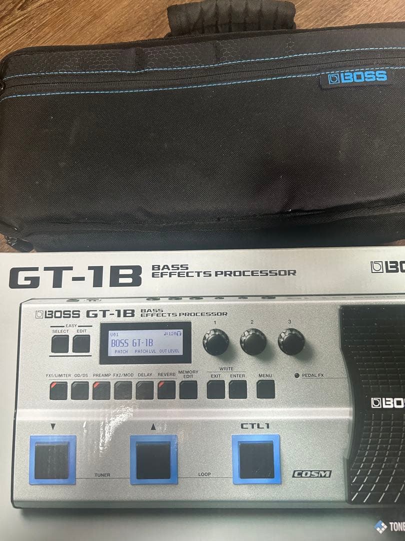 GT-1B ベースエフェクター　箱、取説、エフェクターケース付き