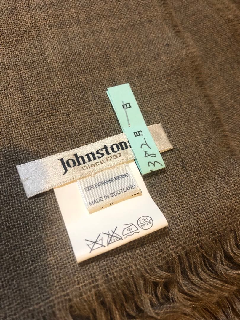 Johnstons ジョンストンズ　薄手　ストール　美品