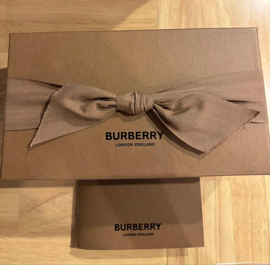 BURBERRY/バーバリー　サングラス　スクエア　メガネ