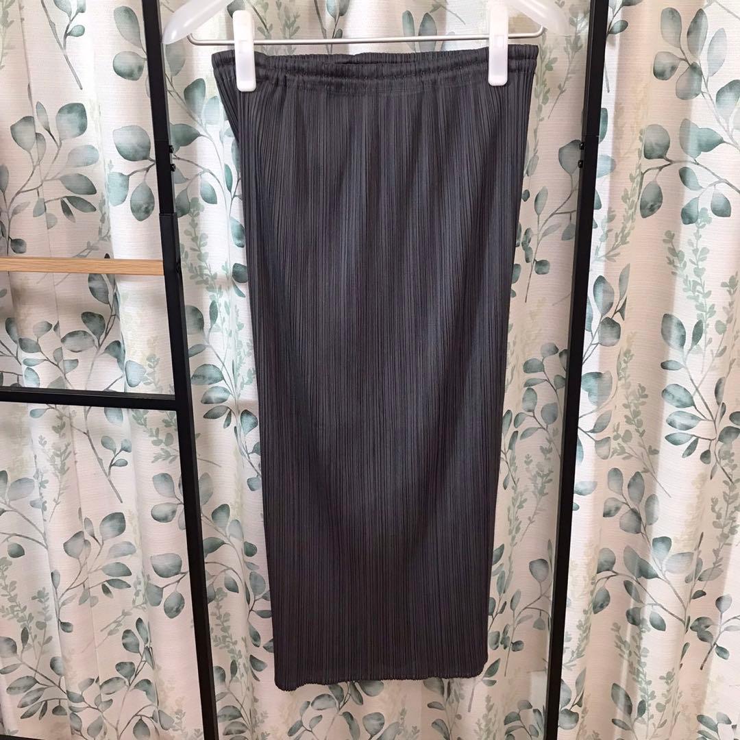 PLEATS PLEASE イッセイミヤケ プリーツスカート グレー系