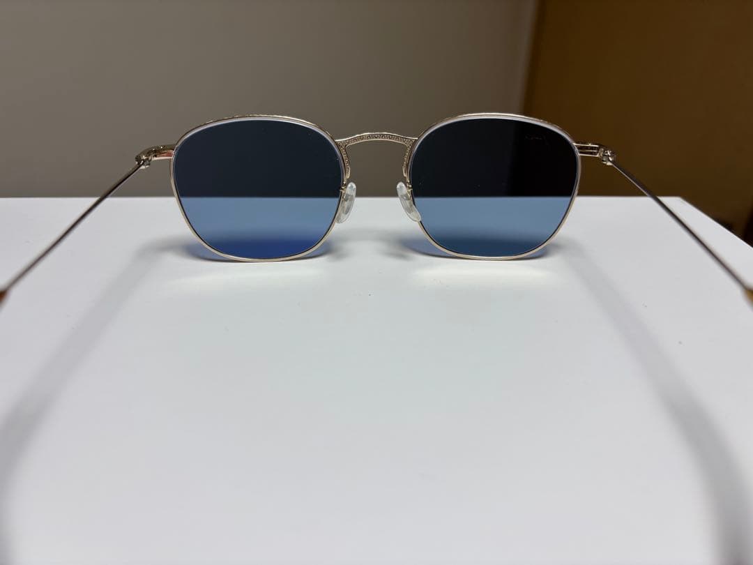 OLIVER PEOPLES ブルーレンズ サングラス